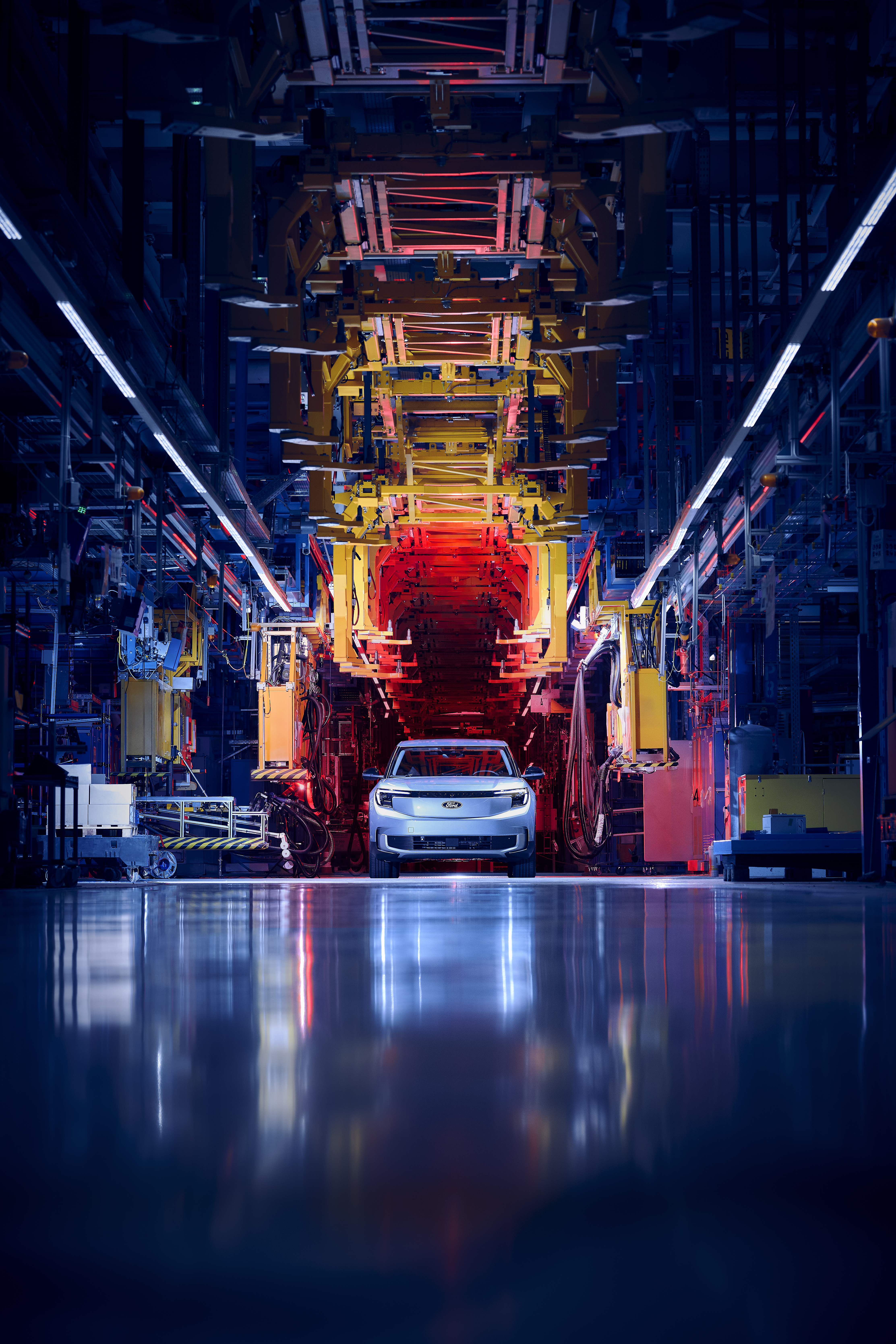 Ford has started mass production of the all-electric Explorer at its new Cologne Electric Vehicle Center, a key step in its push for sustainable, high-tech manufacturing in Europe License expires -------------------------- IN PERPETUITY License region -------------------------- GLOBAL License scope -------------------------- A - Earned editorial, press releases, press kits B - All non-broadcast digital and online media C - All non-broadcast digital and online media, plus Retail and POS (showrooms, events etc) D - All print media (newspaper, magazine etc) Copyright and image rights -------------------------- This content is solely for editorial use and for providing individual users with information. Any storage in databases, or any distribution to third parties within the scope of commercial use, or for commercial use is permitted with written consent from Ford of Britain C&PA only.