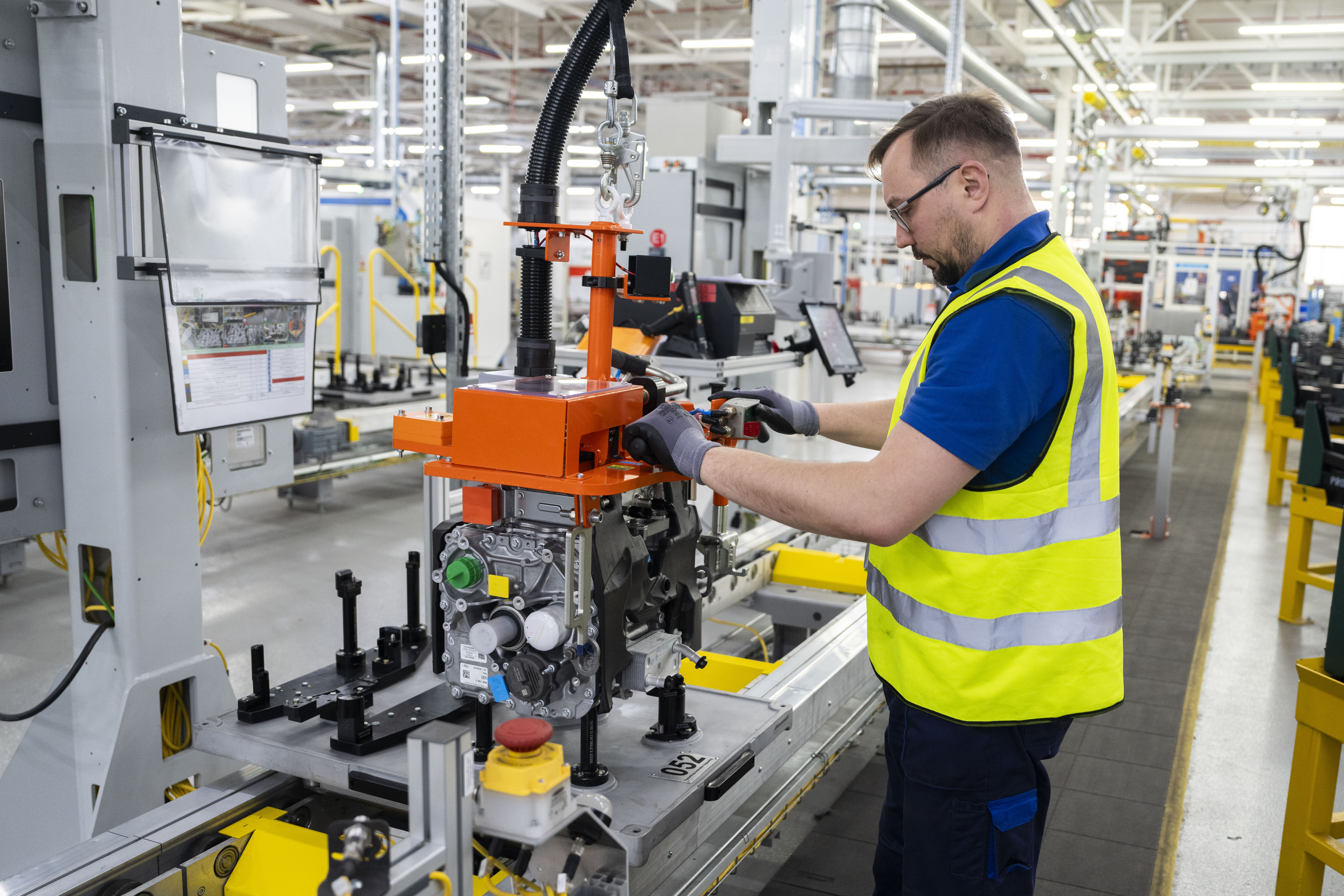 Ford Halewood Powers Up: Electric Drive Unit Production Begins