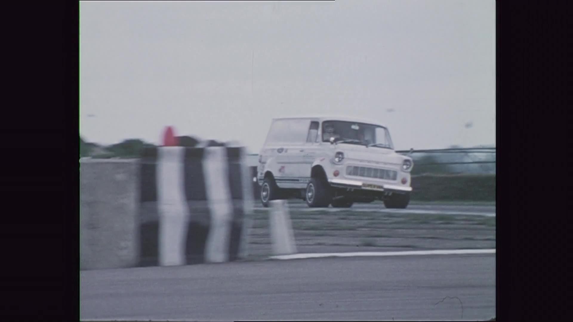 Supervan in action. LICENSE EXPIRES: PERPETUAL - LICENSE BY: Ford Europe LICENSE SCOPE: A - Earned editorial, press releases, press kits. B - All non-broadcast digital and online media. C - All non-broadcast digital and online media, plus Retail and POS (showrooms, events etc). D - All print media (newspaper, magazine etc) REGION: Global COPYRIGHT AND IMAGE RIGHTS: This content is solely for editorial use and for providing individual users with information. Any storage in databases, or any distribution to third parties within the scope of commercial use, or for commercial use is permitted with written consent from Ford of Europe only.