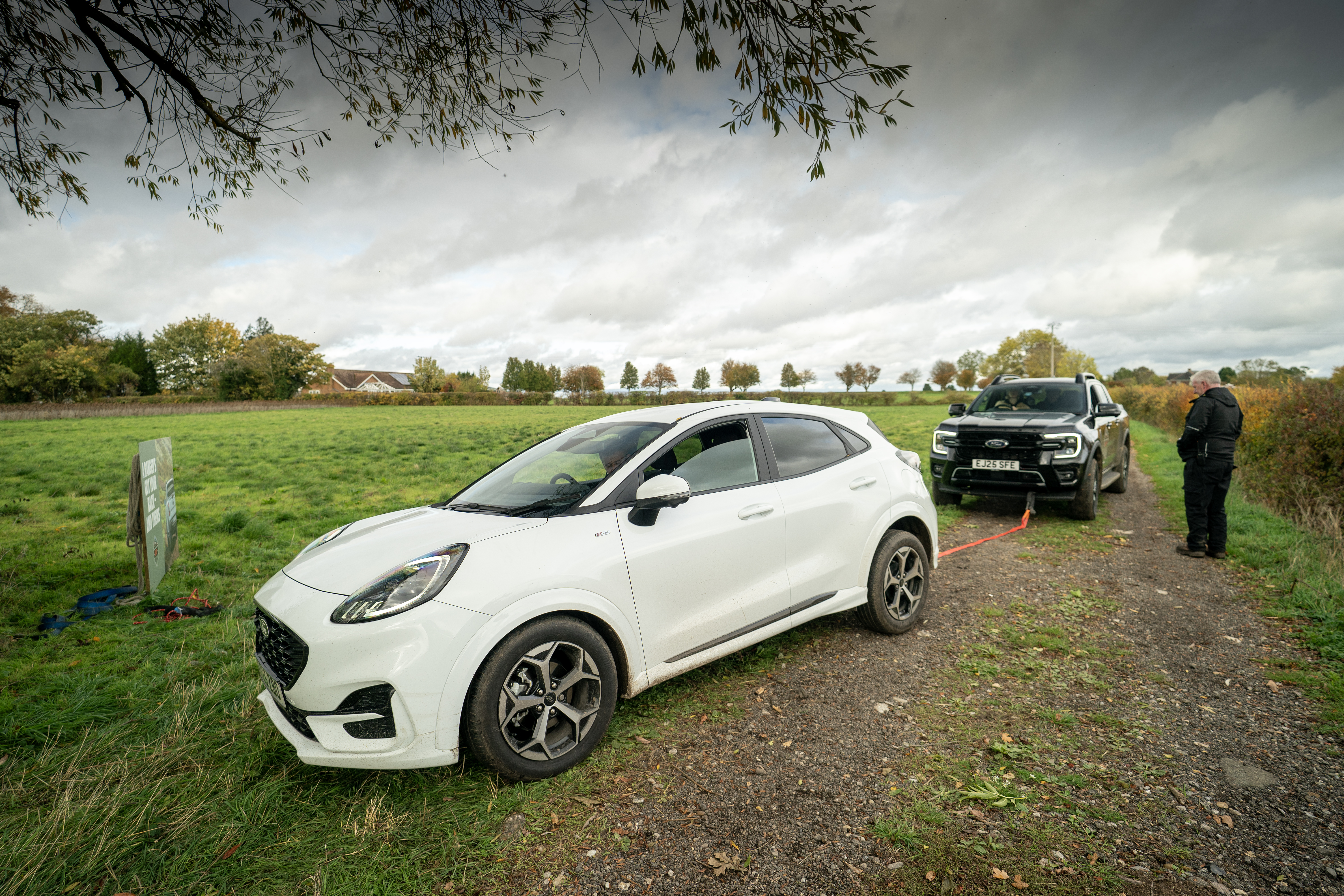 Professional driver supervision on closed course. Always consult the Owner’s Manual before off-road driving, know your terrain and trail difficulty, and use appropriate safety gear.