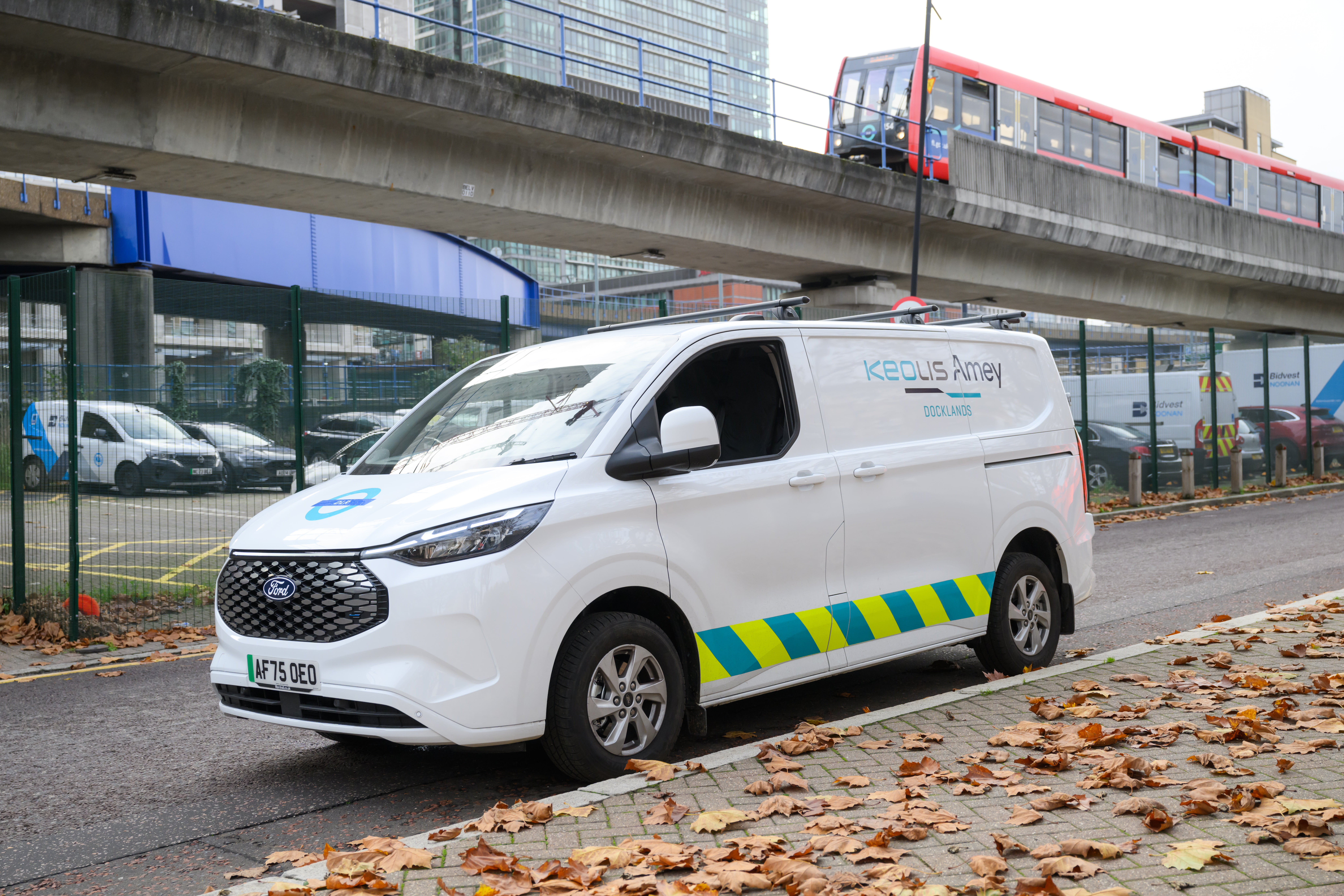 E-Transit Custom in front of the DLR
