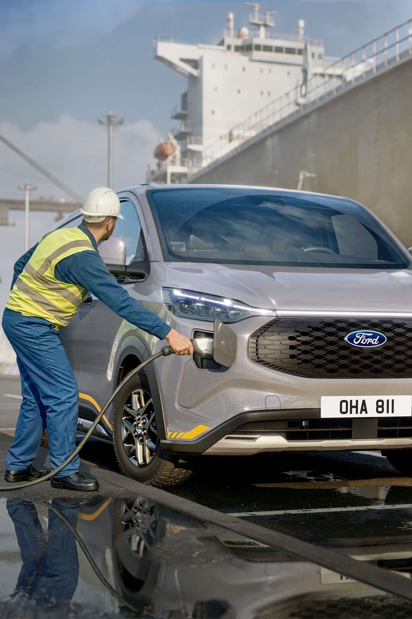 E-Transit Custom Trail AWD charging