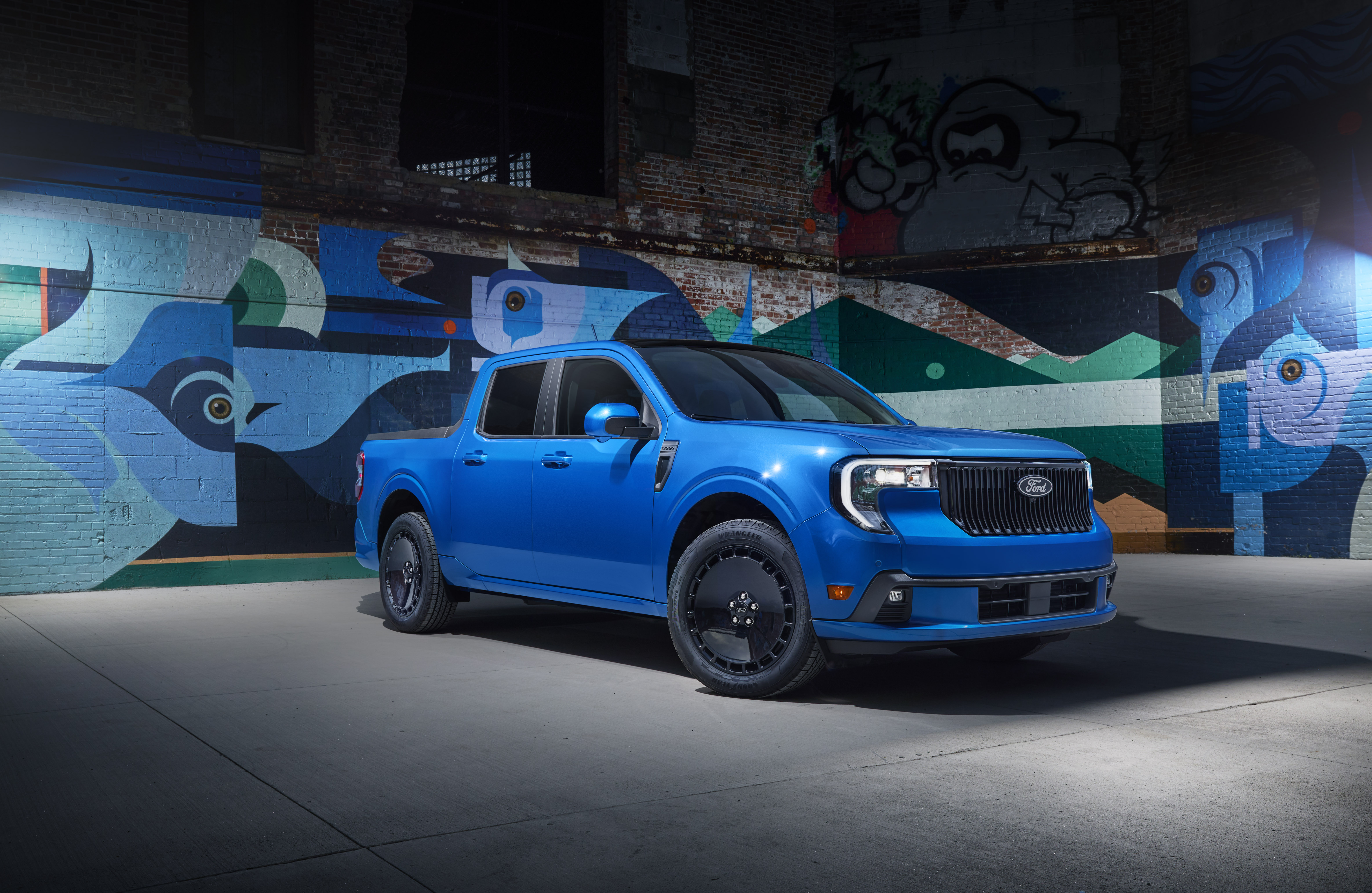 Preproduction model shown. Available early 2025.