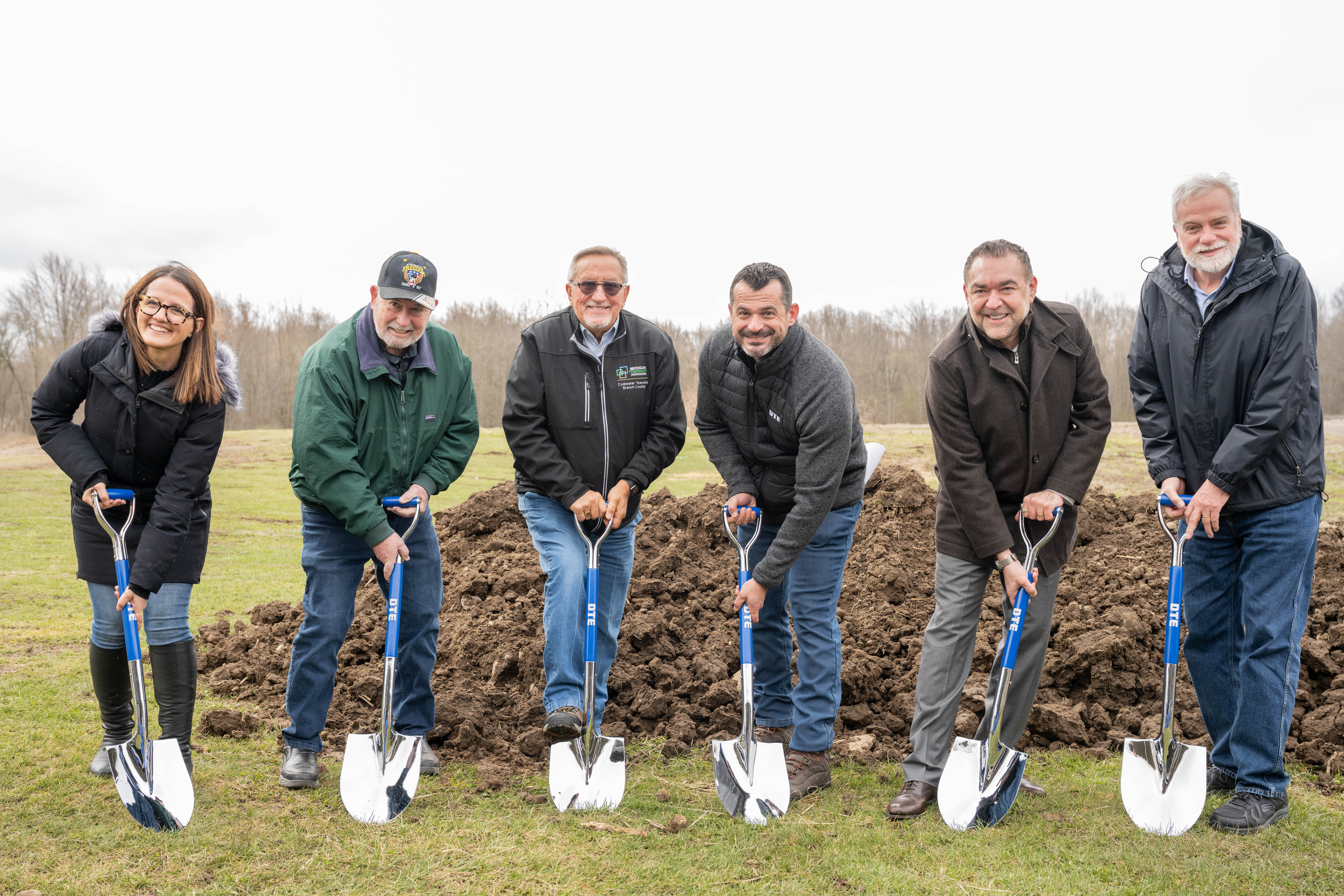 DTE Energy and Ford Motor Company broke ground on April 15 on a new 100-megawatt solar park in Coldwater, Michigan. Pictured (left to right):  Cassie Mayrand-Burney, Global Director, Environmental Quality Office, Ford Motor Co.; Rod Olney, Supervisor of Butler Township; Don Rogers, Supervisor of Coldwater Township; Joe Musallam, Vice President of Renewable Energy, DTE; Amir Mirshahi, Director, Utilities & Sustainable Energy Infrastructure, Ford Land; Randall Hazenbaker, Chairman of the Branch County Commissioners.